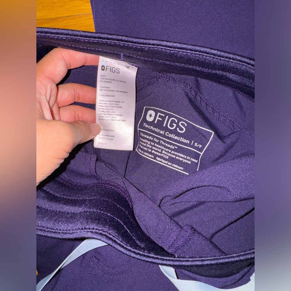 FIGS Purple Jam Kade - Petite Cargo Scrub Pants